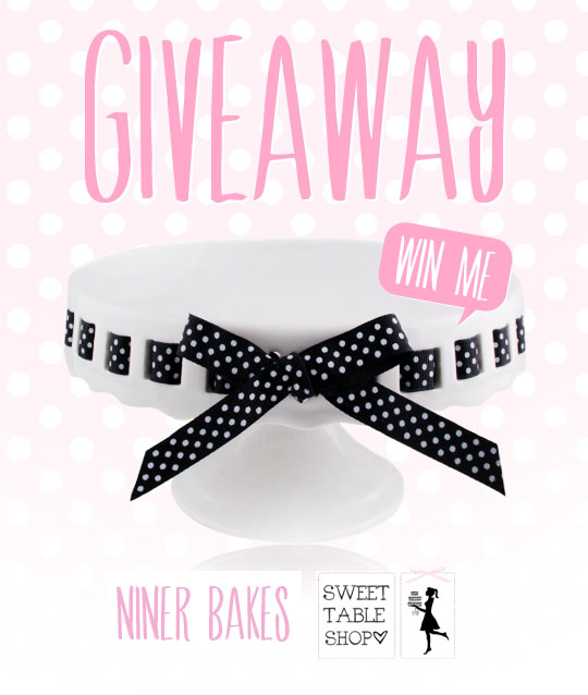 Win a lovely cake plate! Thanks for 5000 Likes on Facebook!